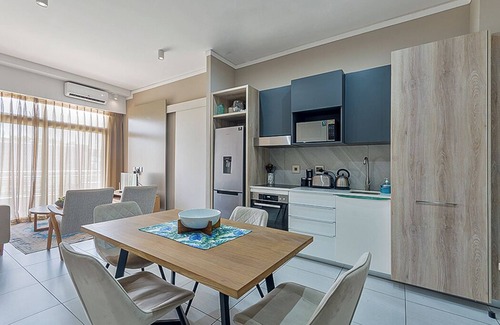 Garsfontein Apartment | Private apartment at the Capital Trilogy Hotel