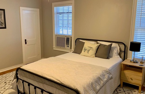 Edna Apartment | Private apartment in downtown Edna, Tx