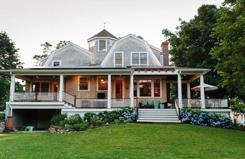 Greenbush Apartment | Private Apartment in Third Cliff Scituate Home .Walk to Beach. Pet Friendly