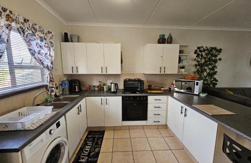 Port Alfred Apartment | Private Apartment in Port Alfred