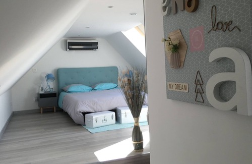 Villechetif Apartment | PRIVATE APARTMENT TERRACE SWIMMING POOL BED & BREASFAST