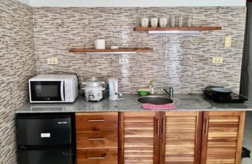 Dauis Apartment | Private Apartment with Big swimming pool