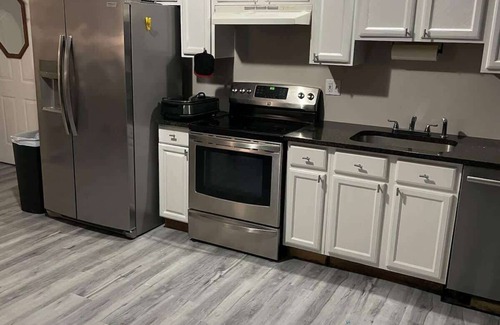 Southbury Apartment | Private Apt in Southford-Southbury