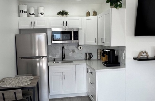 Port Saint Lucie Apartment | Private apt, king bed, laundry inside