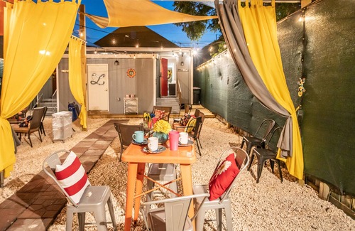 Seventh Ward Apartment | Private Artist Studio, KING Bed, Huge Patio (Y)