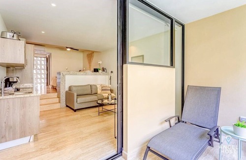 Centro Apartment | Private Balcony | Rooftop Pool | Gym | Near 5th
