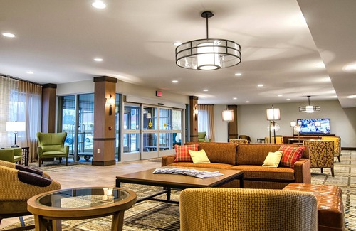 Marquette Apartment | Private Balcony. Free Breakfast Buffet. Downtown Marquette. Your Next Vacation!