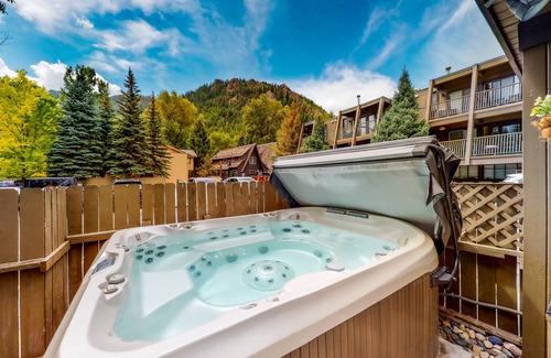 West End Apartment | Private balcony room on Main St - pool & hot tub - walk to lifts, dog-friendly