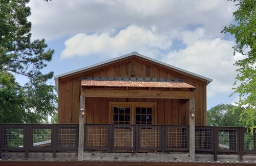Montgomery Apartment | Private Barn Apt Located in a Luxury All Adult RV Resort