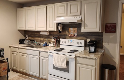 West Fairfax Apartment | Private Basement Apartment