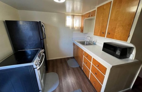 Midvale Cottage | Private basement Apartment