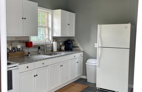 Dallas Apartment | Private Basement Apartment