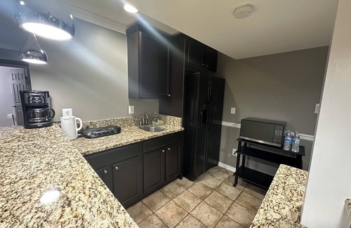 Lakeview Apartment | Private Basement Work & Travel Great Location Near Route 66 Jiffy Lube Live