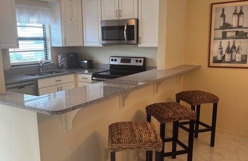 Indian River Shores Condo | Private Beach Access - 2 min walk from unit!