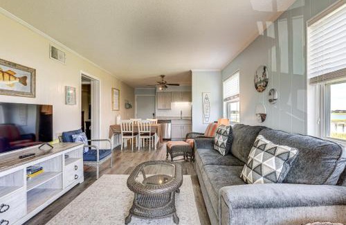 Gulf Stream Estates Apartment | Private Beach and Pool Access Murrells Inlet Condo!