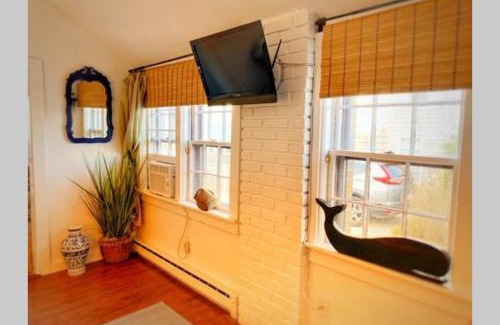 Siasconset House | Private Beach Cottage for two in Sconset!