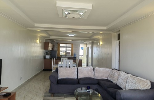 Ras Makamaiwe Apartment | Private beach home with panoramic ocean views