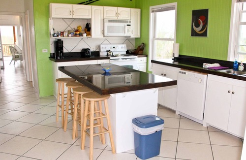 Wemyss Settlement Cottage | PRIVATE BEACH HOUSE -4 BED- 2 BATH - Perfect Beach Cottage !