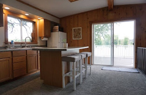 Edgerton House | Private Beach Waterfront w/Dock - Rock River Hideaway