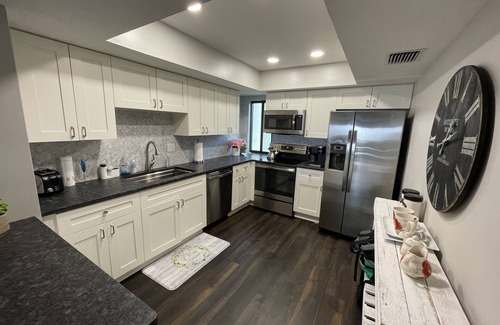 Golden Beach Condo | Private Beach With Ocean View
