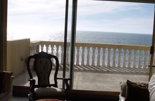 Cerritos House | Private Beachfront Villa