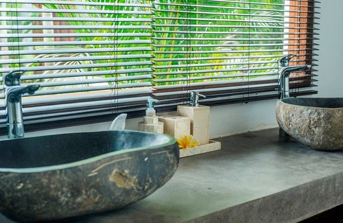 Melaya Villa | Private Beachfront Villa with Pool - The Melaya Villas