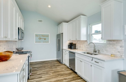 Pirates Beach House | Private Beachside Home, Perfect for Families, Updated Interior & Near Beach