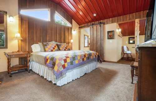 Cape Fair Other | Private Beautiful Clean Farmstead in Branson Country, Big indoor/outdoor spaces.