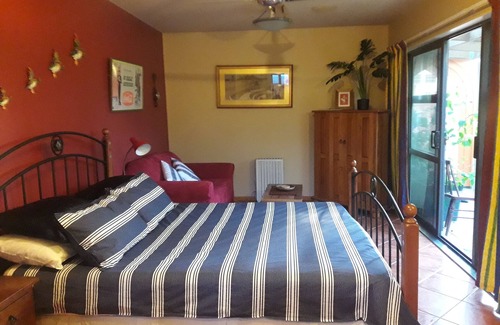 Himatangi Beach Bed & Breakfast | Private bed and breakfast studio in Himatangi Beach, New Zealand