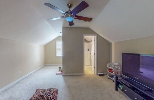 Chesterfield House | Private bedroom and bath!