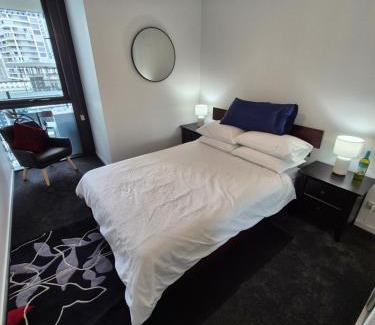 Newstead House | Private Bedroom & Bathroom in an Amazing Shared Brisbane Apartment
