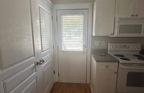 Athens Condo | Private Bedroom in 2BR Athens Condo — Minutes from UGA & Downtown!