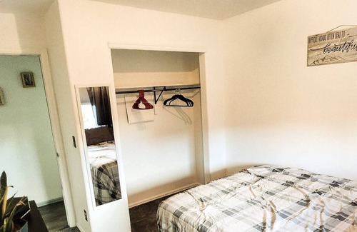 Clifton Bed & Breakfast | Private Bedroom In Home With All The Amenities