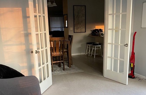 Ossian House | PRIVATE BEDROOM, LOTS OF COMMON SPACE