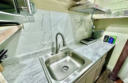 Gulfport Apartment | Private bedroom ,private bathroom ,private entrance, private kitchen