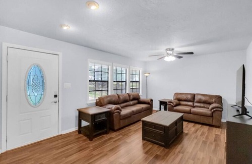 Texas City House | Private Bedroom w/Pool Access # 4