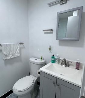 West New York House | Private Bedroom with Dedicated Bathroom 15mis NYC