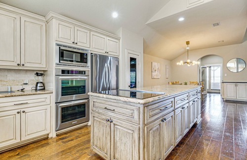 April Sound House | Private Boat Dock & Slip: Luxe Lake Conroe Gem!