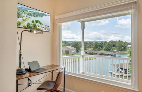 Smith Mountain Lake House | Private Boat Slip, Dogs Ok, Canoe, Game Room, ,Beach & Community Pool!