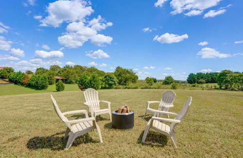 Livingston House | Private Boat Slip on Lake Anna 3,000-Sq-Ft Home!