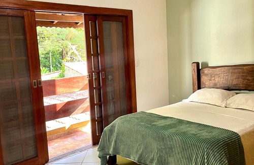 Tombo House | Private Room 3 minutes walk from Tombo Beach - SUITE