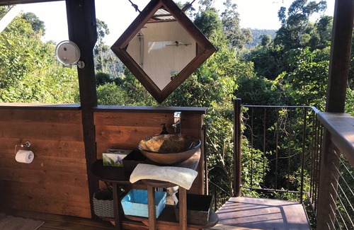 Airlie Beach House | Private Bungalow in Rainforest Setting