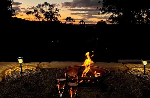 Broke Cabin | Private bush retreat in Hunter Valley Wine Country.
