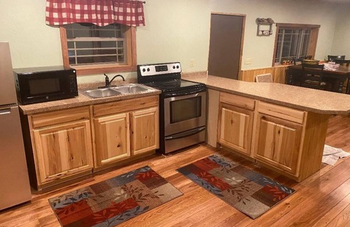 Donegal Cabin | Private Cabin on 14 Acres