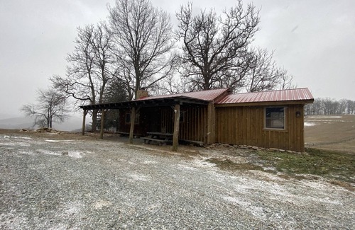 Donegal Cabin | Private Cabin on 14 Acres