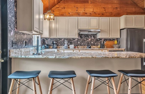 East Haven  Rutland County House | Private Cabin w/Golf Sim and Ultimate Game Room