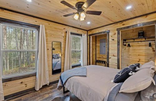 Campton House | Private Cabin w King Bed and Private Hot Tub
