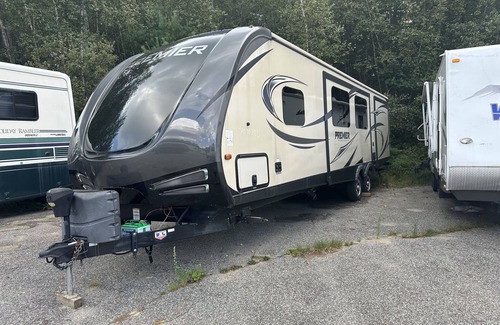Litchfield House | Private camp site on Sand Pond, nicely furnished RV & your own private dock!