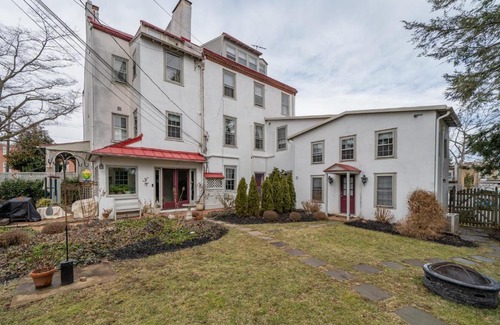 West Chester Apartment | Private carriage house in heart of West Chester - walk to downtown and WCU