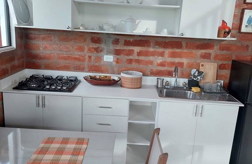 Checa Cottage | Private Casita near UIO airport